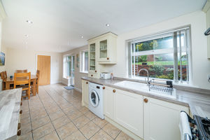 DINING KITCHEN- click for photo gallery